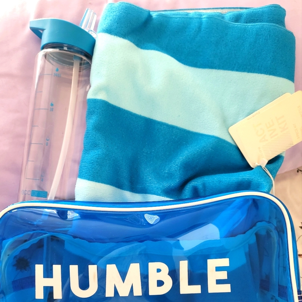 3 Piece Active set: Towel, Bottle, Carrier